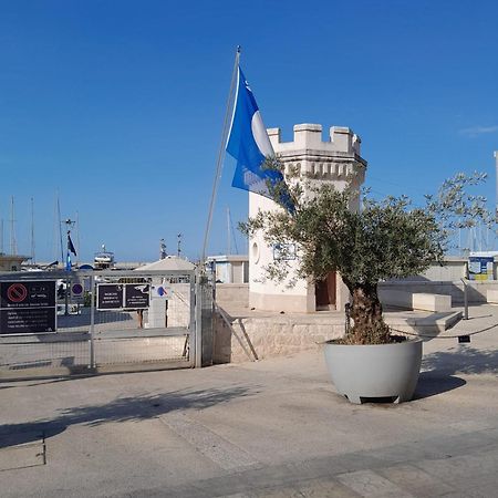 Anna Luxury Apartment Bisceglie Buitenkant foto