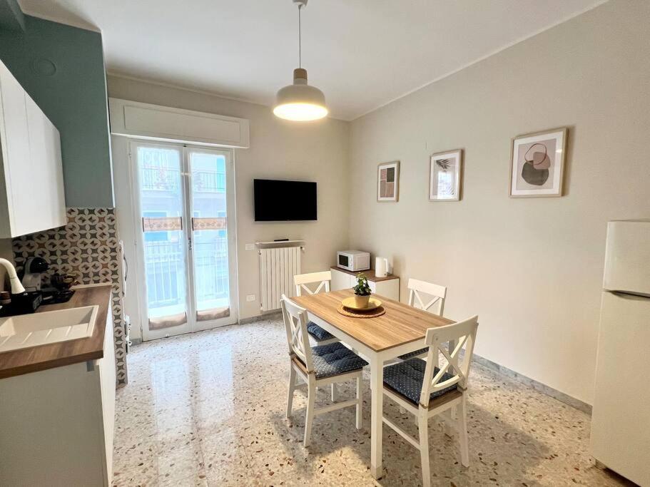 Anna Luxury Apartment Bisceglie Buitenkant foto
